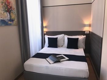 Boutique Neptune Hotel Niza